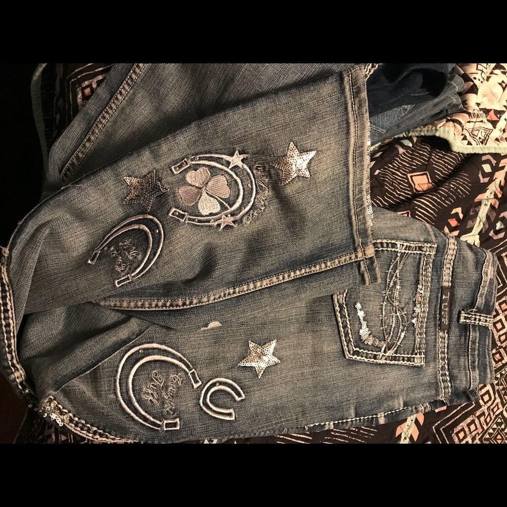 Cowgirl Tuff Special Edition